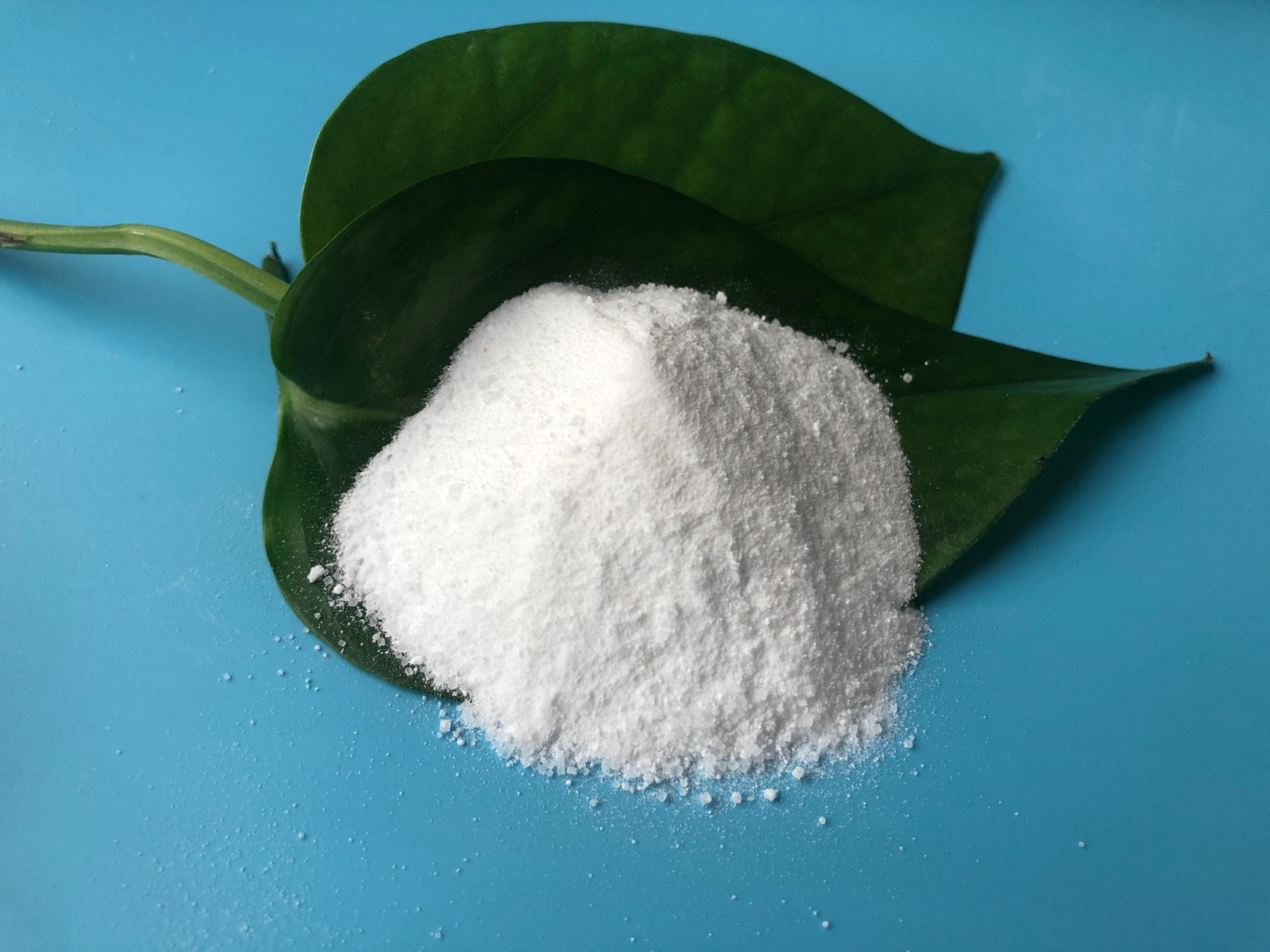 元明粉是無(wú)水硫酸鈉嗎？